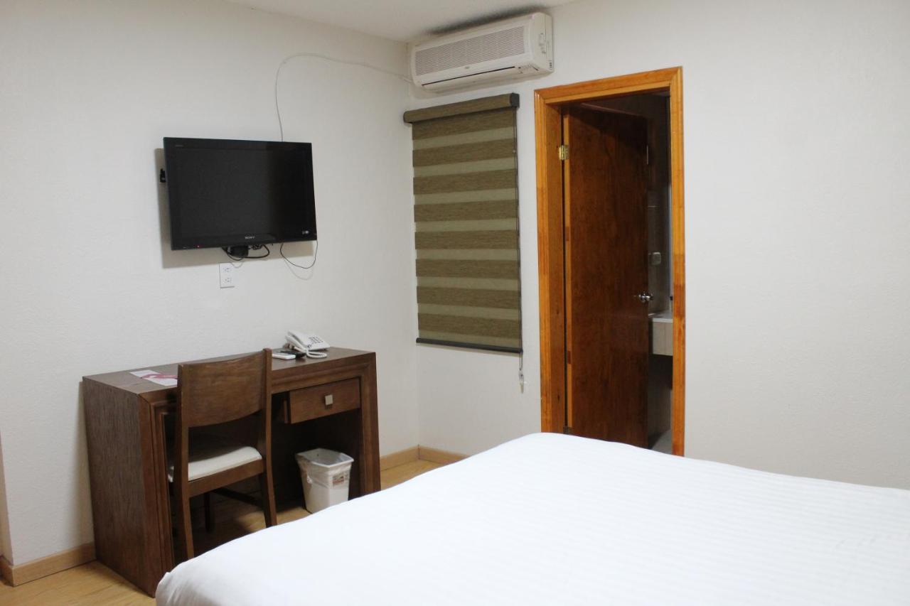 Hotel Adriana Hidalgo del Parral Zewnętrze zdjęcie