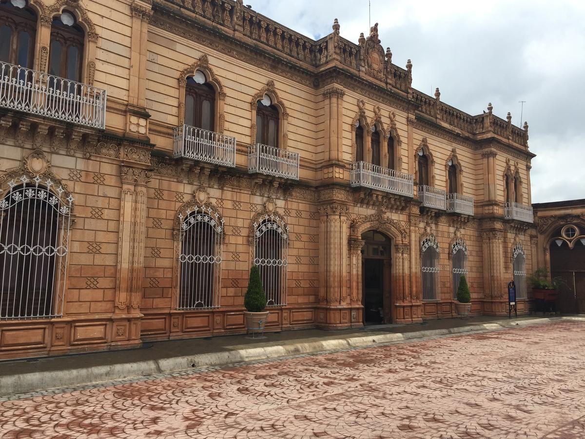 Hotel Adriana Hidalgo del Parral Zewnętrze zdjęcie